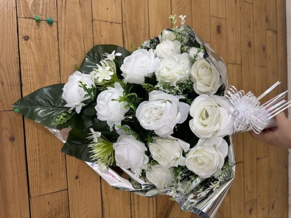 Centro de flores artificiales en maceta pequeña - Arreglo floral completo sin descuento - Imagen 8