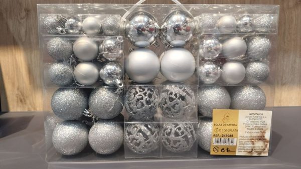 Bola de Navidad plateada colgante